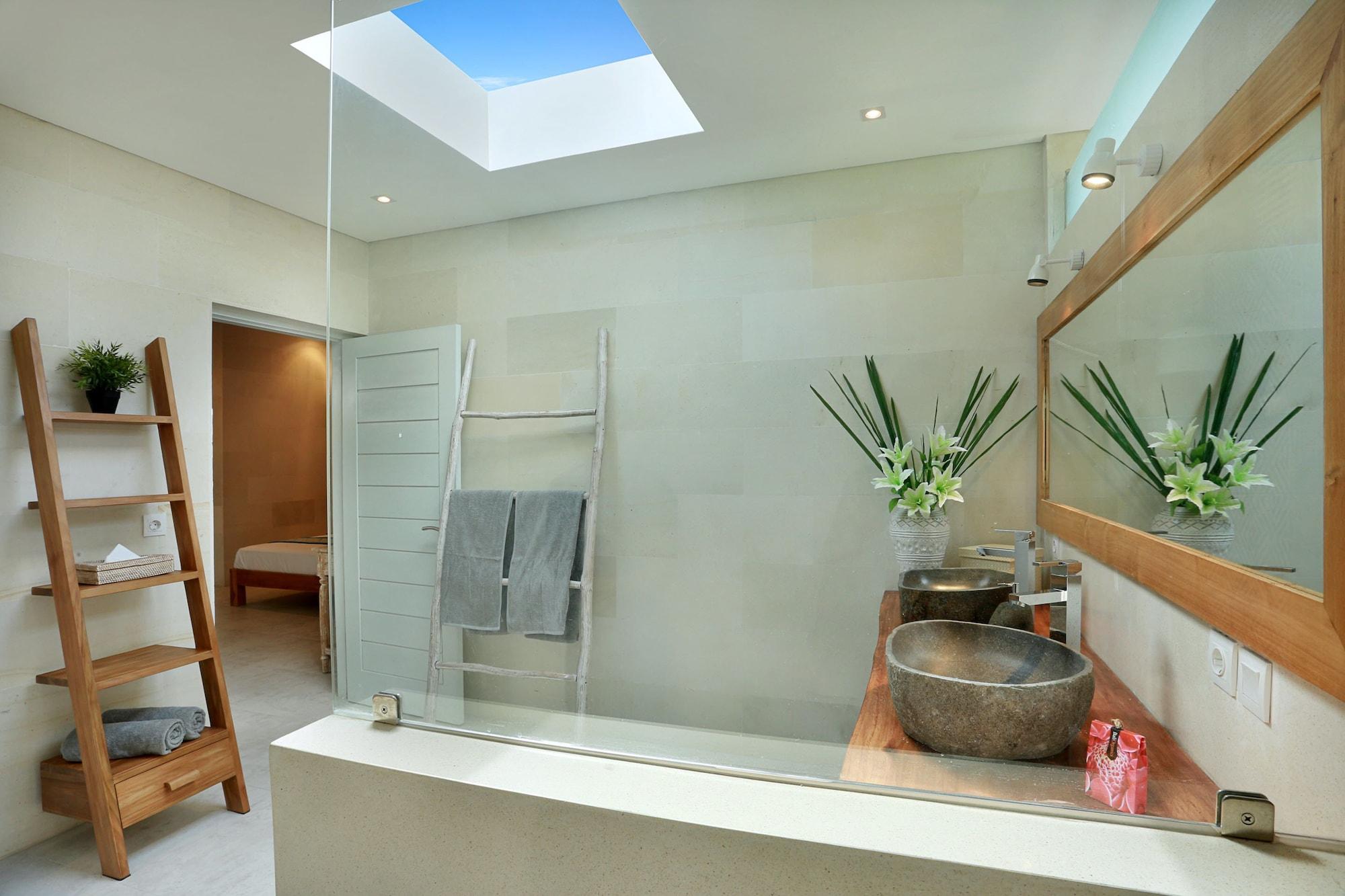 Seminyak White Design Villa ภายนอก รูปภาพ