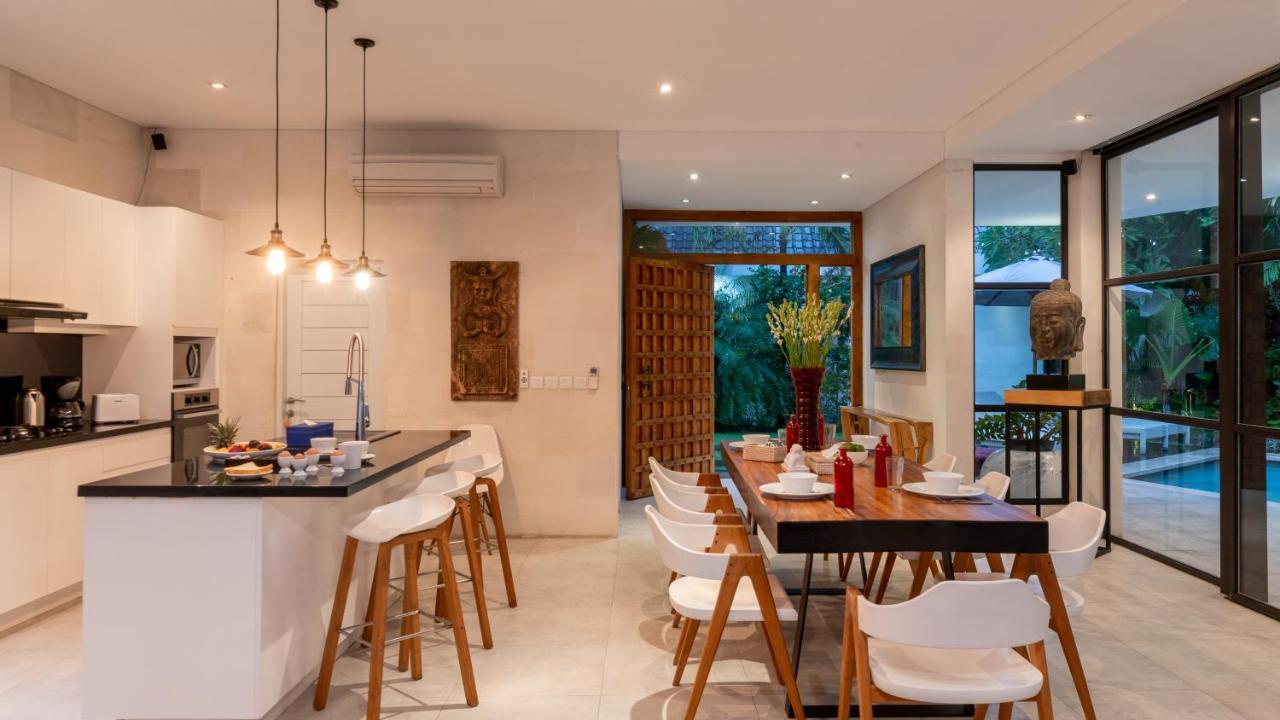 Seminyak White Design Villa ภายนอก รูปภาพ