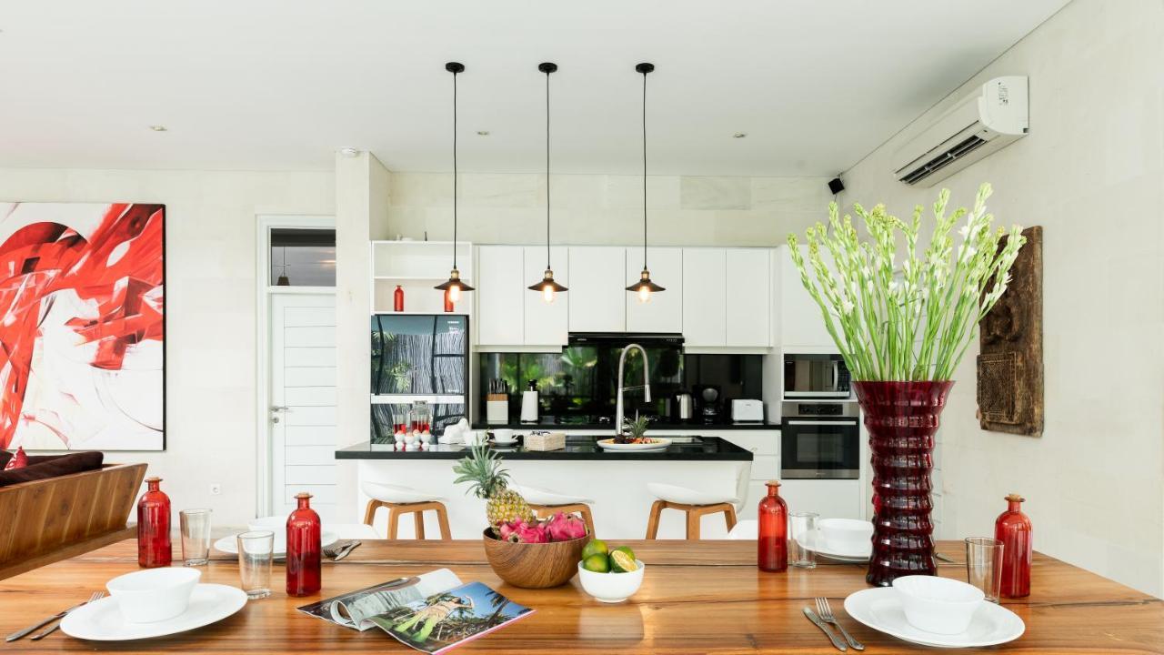 Seminyak White Design Villa ภายนอก รูปภาพ