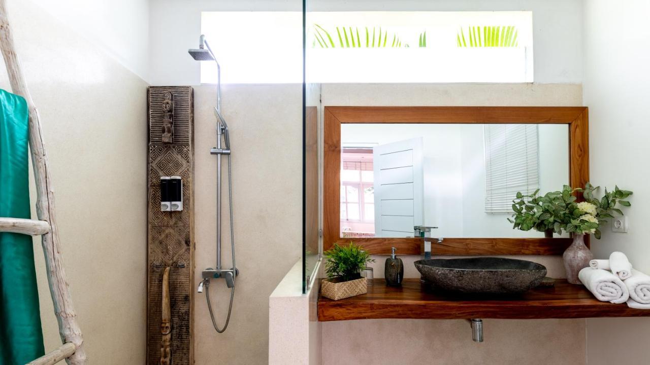 Seminyak White Design Villa ภายนอก รูปภาพ