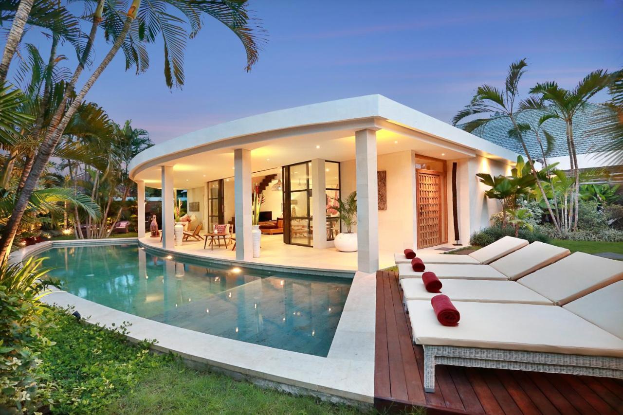 Seminyak White Design Villa ภายนอก รูปภาพ